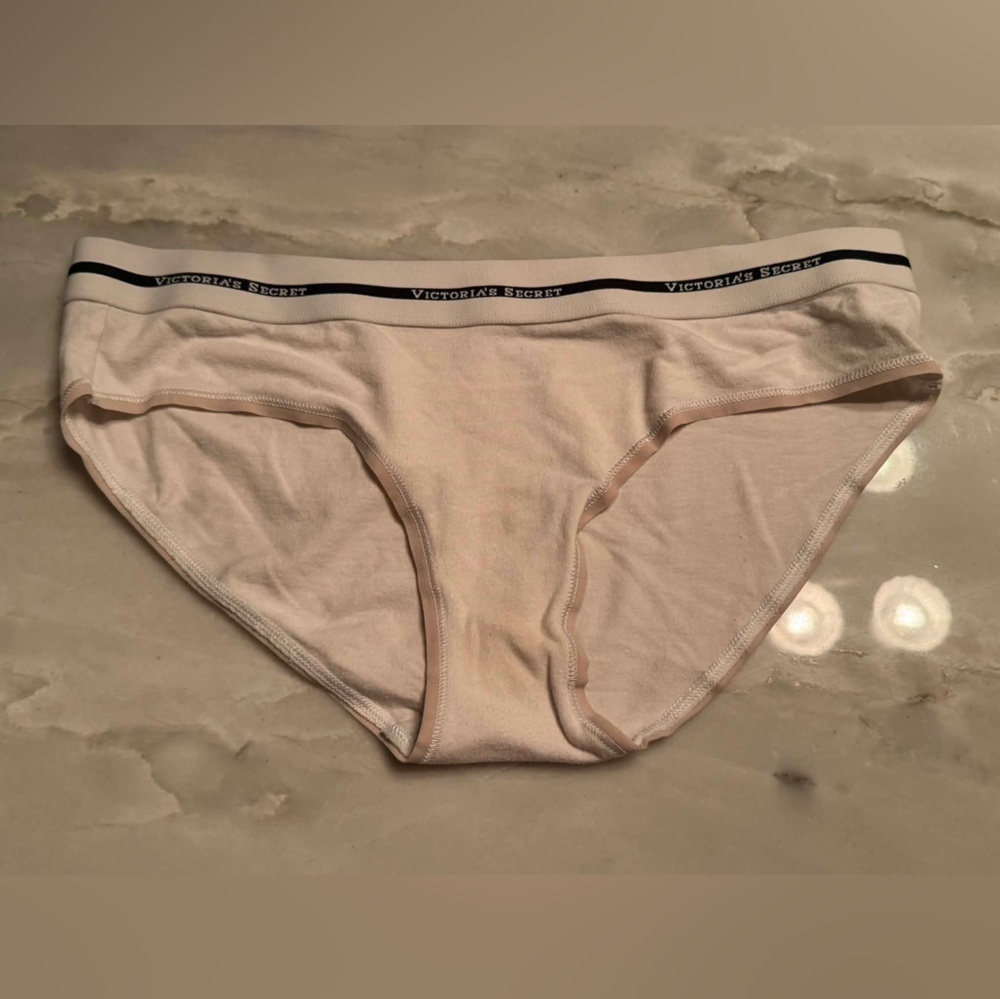 Victoria's Secret Women's Cream Panties MEDIUM